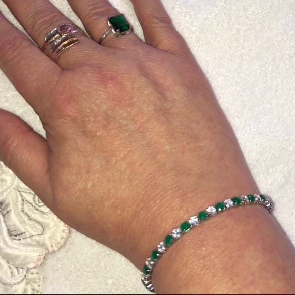 🍃Emerald Topaz Bracelet🍃 - Picture 3 of 8